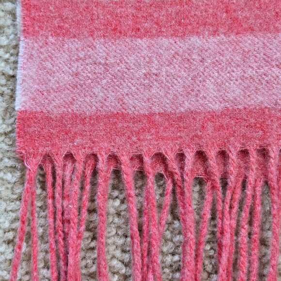 NWOT Pink Striped Lambswool Scarf - Picture 4 of 5